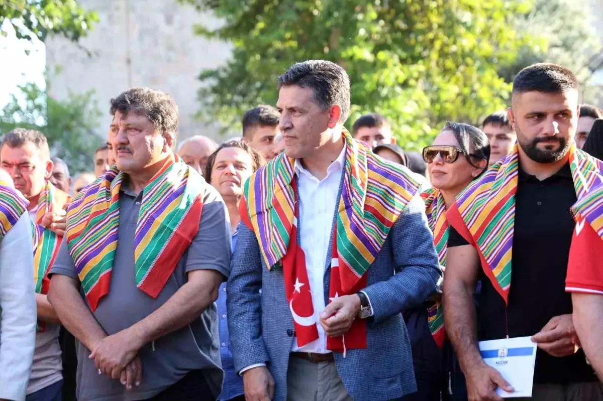 İsmet Atlı Karakucak Güreşleri Kortej Yürüyüşüyle Başladı