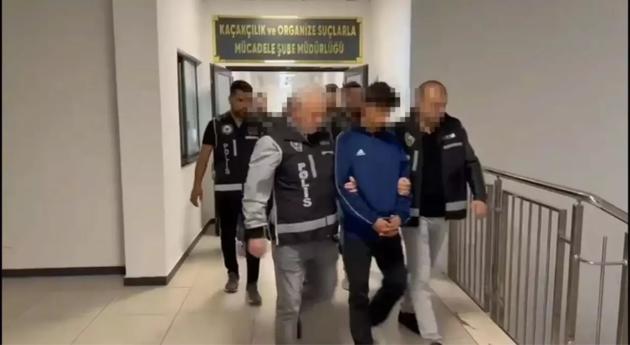 İş Yerine Kurşun Sıkan 2 Şüpheli İstanbul\'da Yakalandı