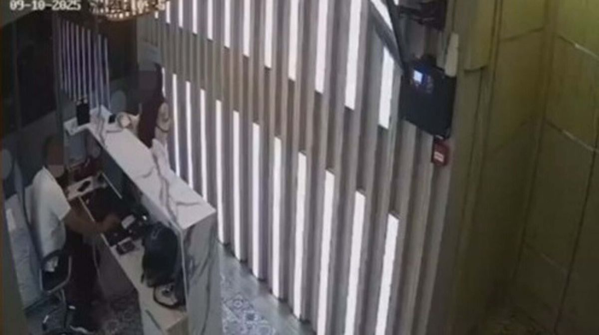 İzmir\'de Fuhuş Operasyonu: 19 Kadın Kurtarıldı