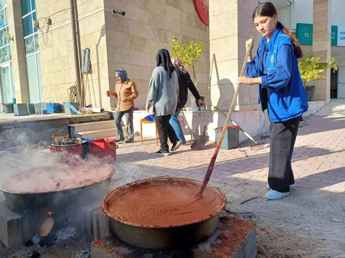 Karapınar Gençlik Merkezi\'nden Anlamlı Proje