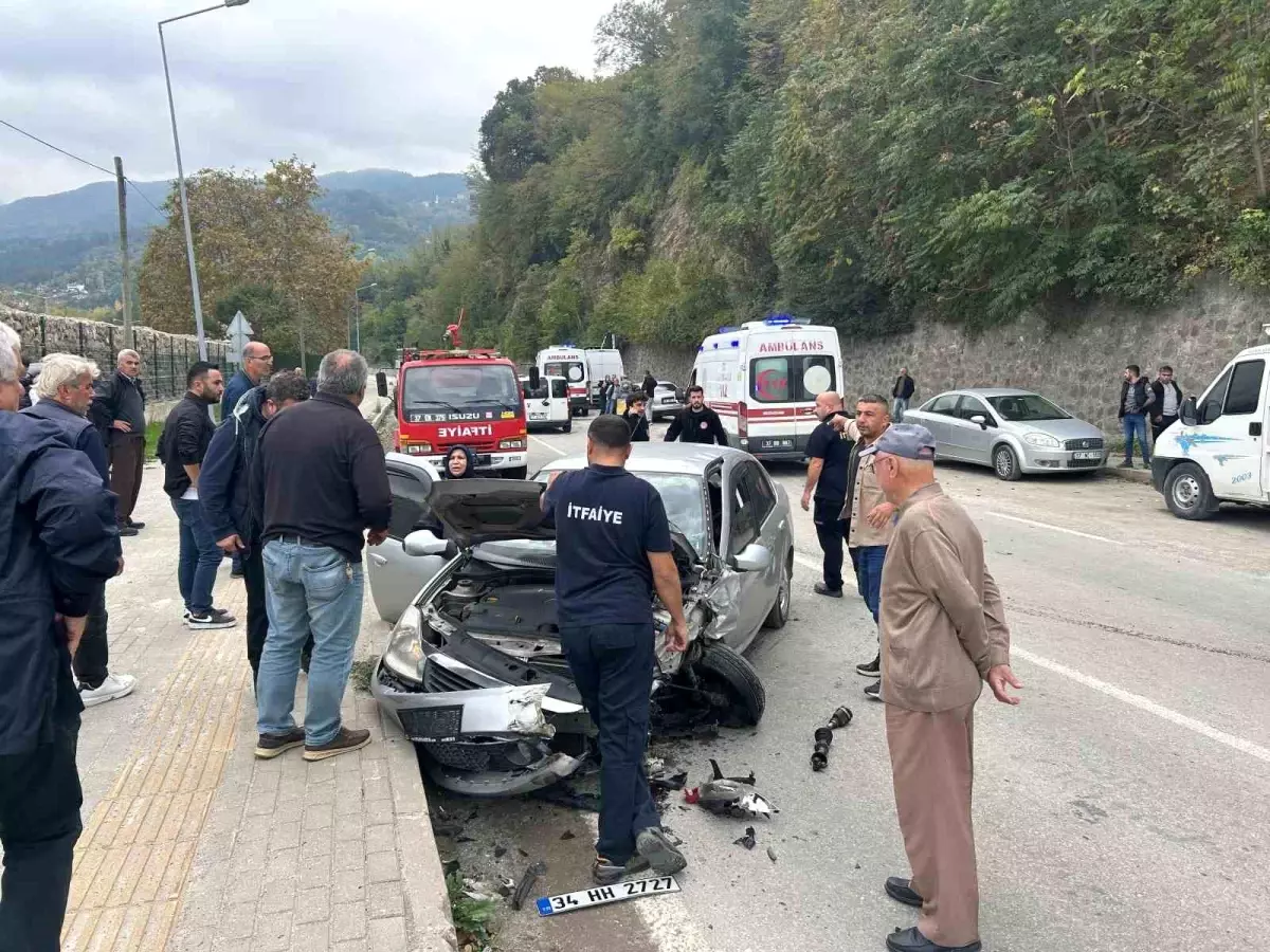 İnebolu\'da Trafik Kazası: 4 Yaralı