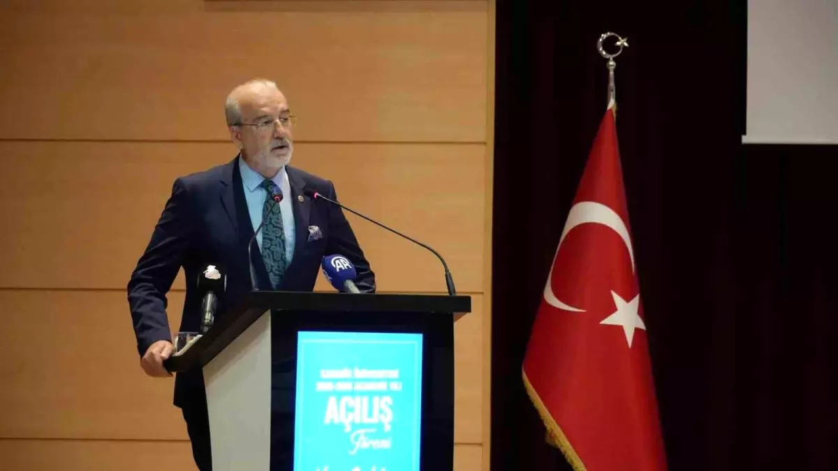 KBÜ\'de akademik yıl açılışının ilk dersi "Küresel Devlet Terörü Gazze" oldu