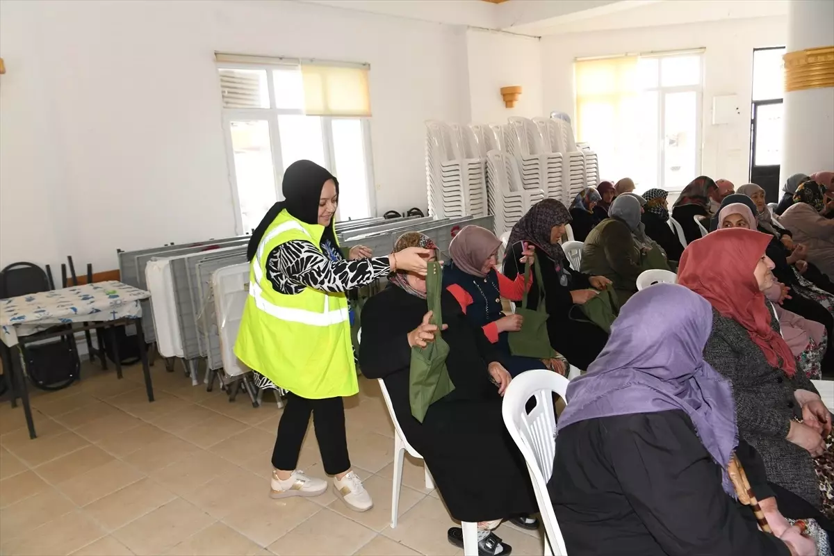 Kadın Çiftçilere Bilgilendirme Programı