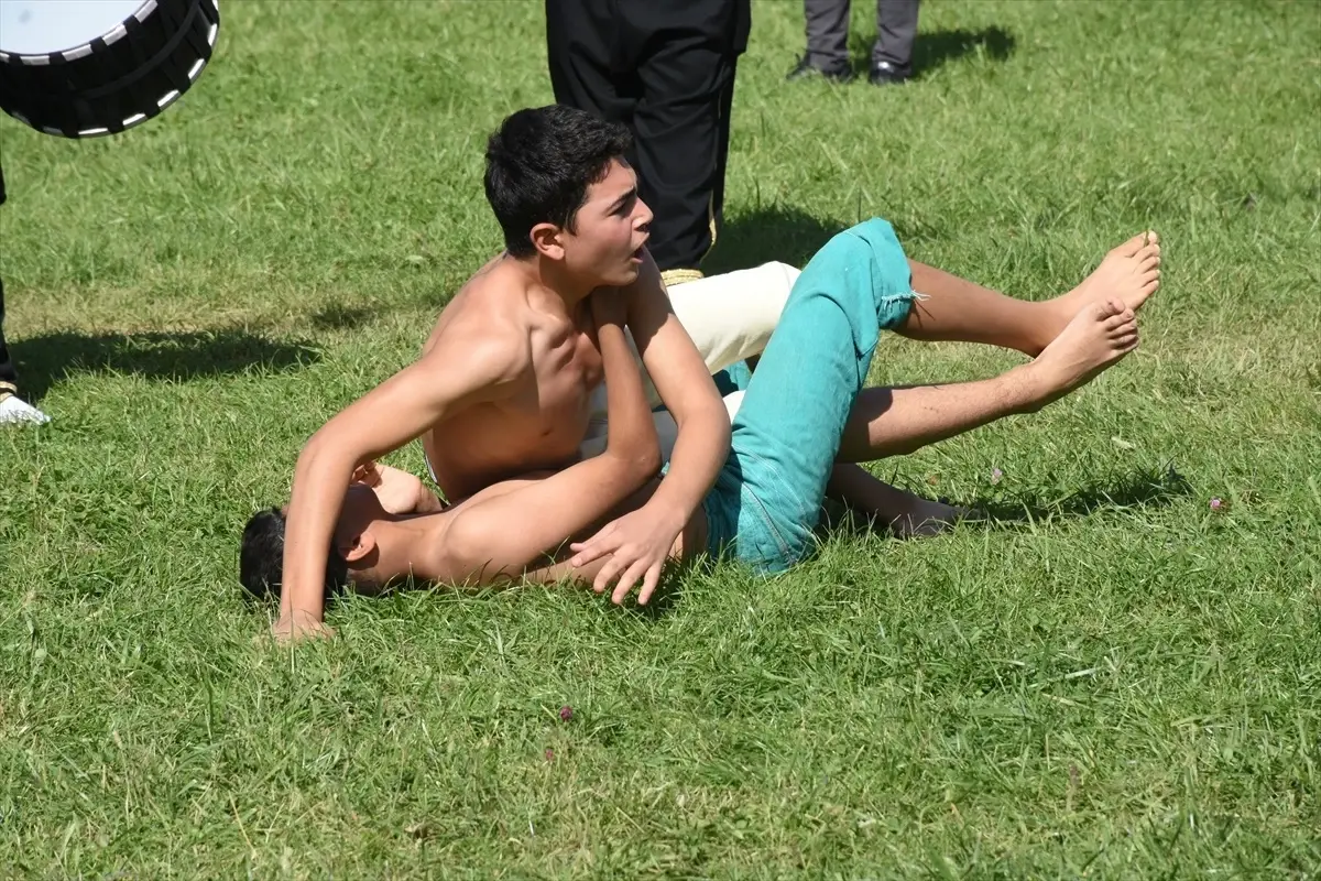 20. Turgut Özal Karakucak Güreşleri Başladı