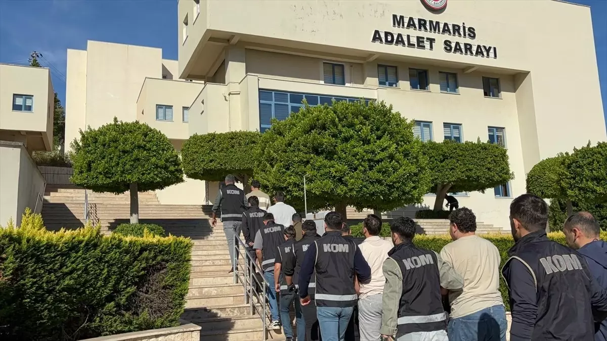 Marmaris\'te FETÖ\'ye Yönelik Kaçakçılık Operasyonu
