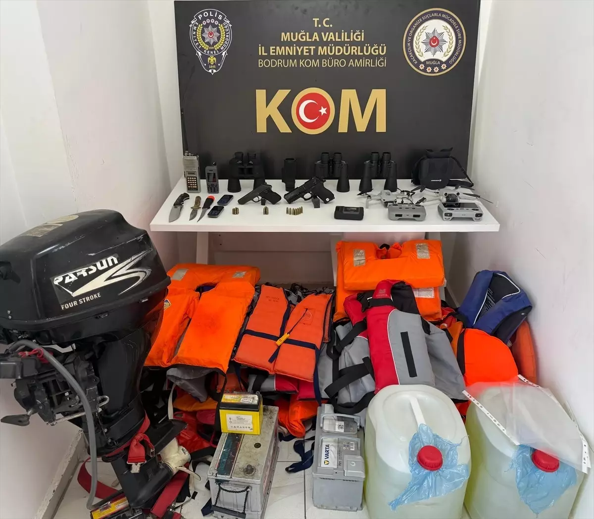 Muğla\'da Göçmen Kaçakçılığı Operasyonu: 13 Tutuklama