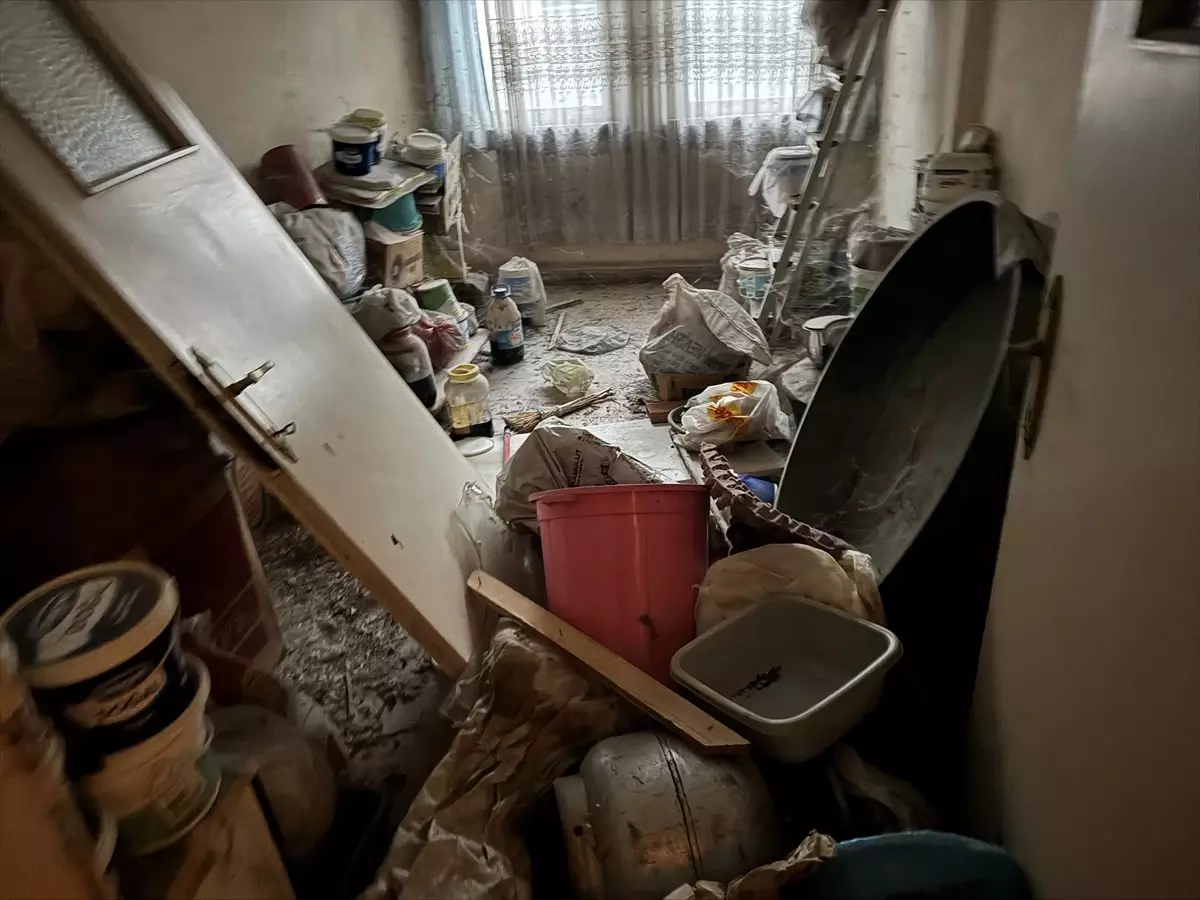 Çöp Dolu Evde Facia: Zihinsel Engelli Kadın ve Annesinin Cesedi Bulundu