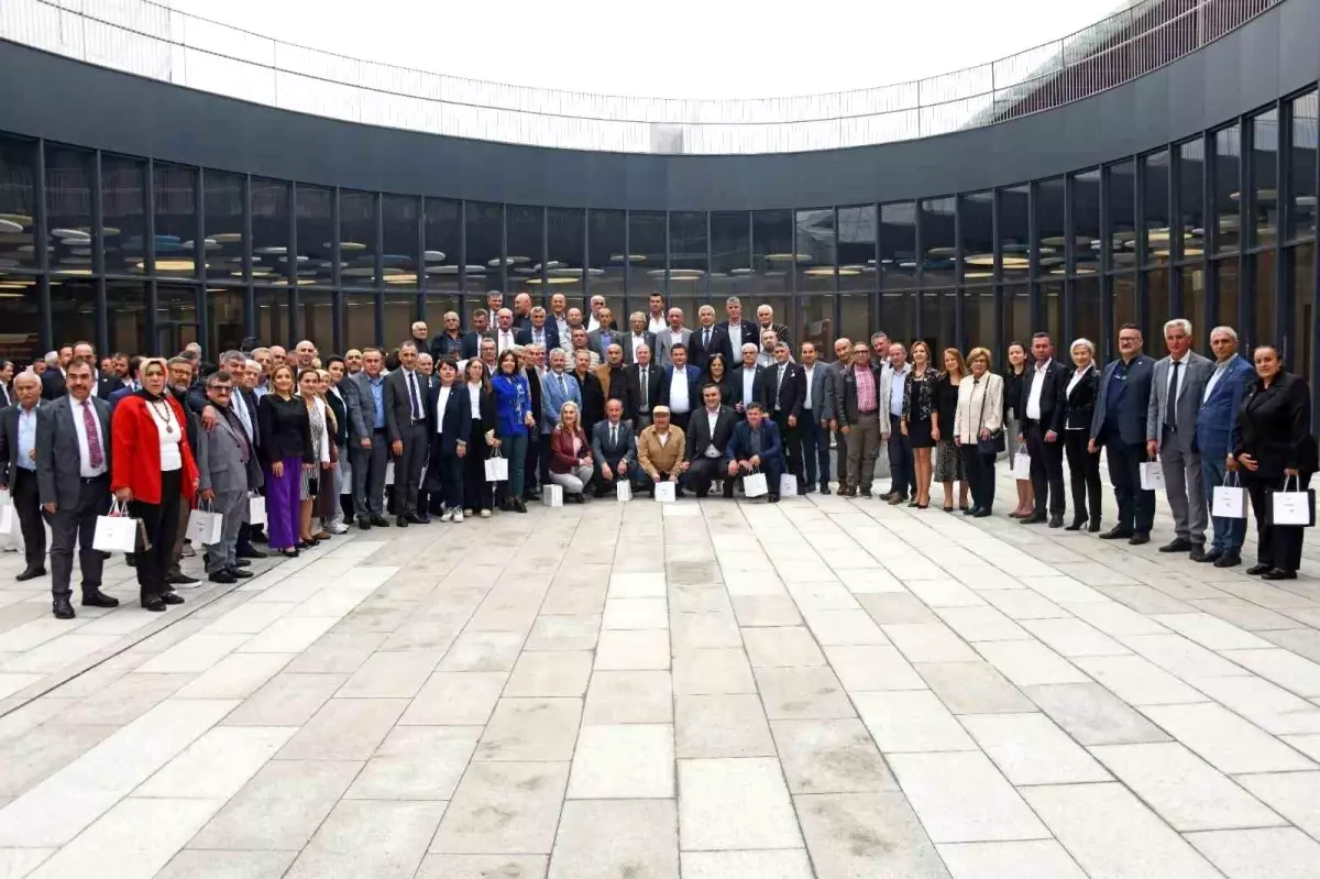 Osmangazi\'de muhtarlar günü buluşması