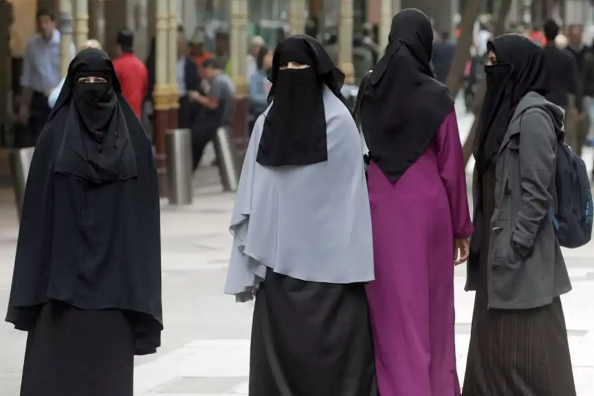 Portekiz\'de peçe ve burka giymek yasaklandı