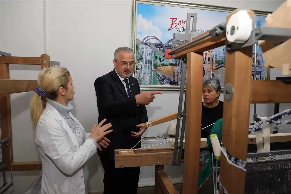 Bafra\'da Geleneksel Sanatlar Yaşatılıyor