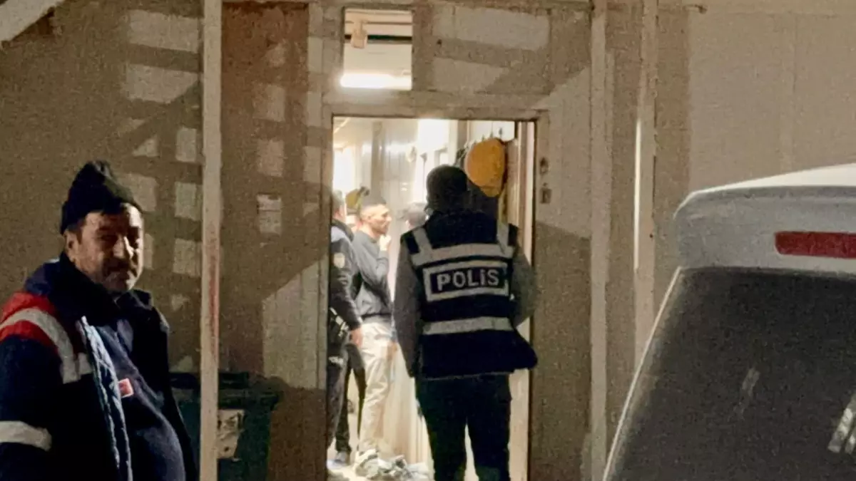 İşçi Hastanede Hayatını Kaybetti