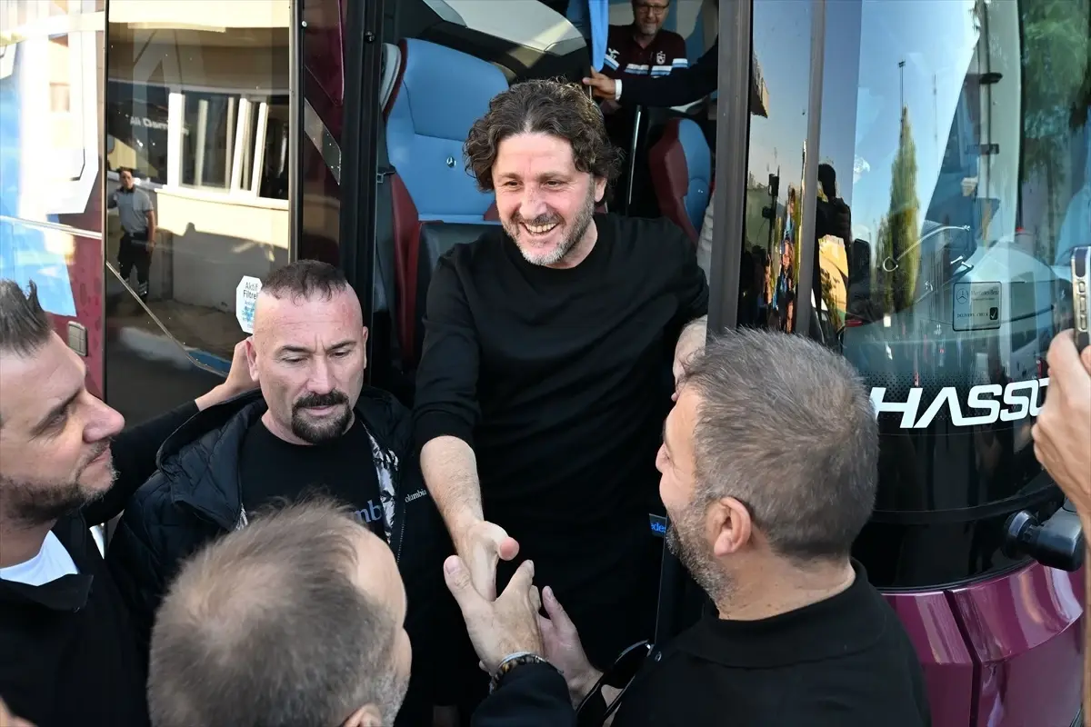 Trabzonspor Rize\'ye Uğurlandı