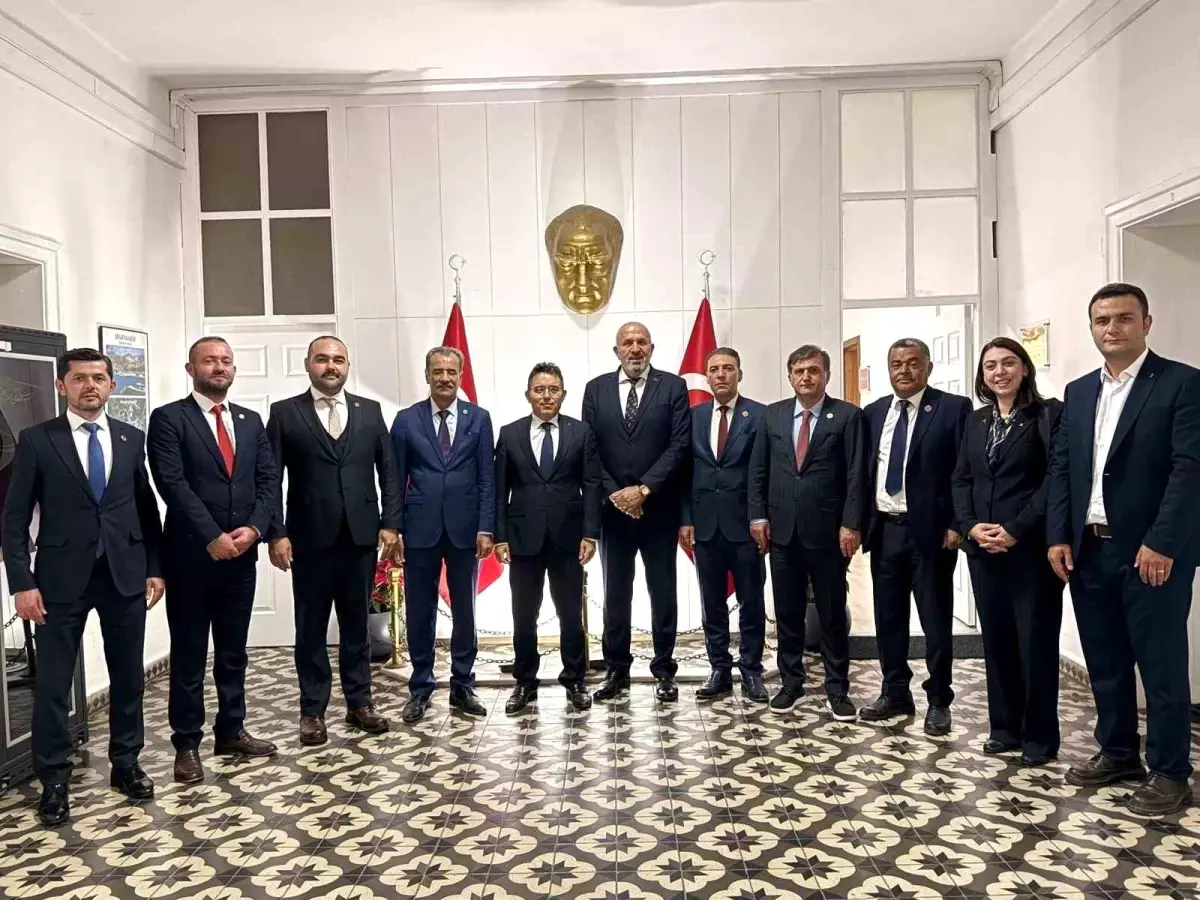 Muhtarlar Konfederasyonu Heyeti Marmaris\'te Temaslarda Bulundu