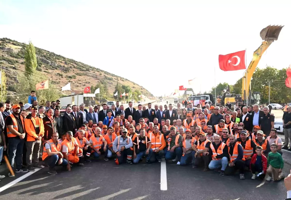 Elmalı\'da Yeni Kara Yolu Projeleri Açıldı