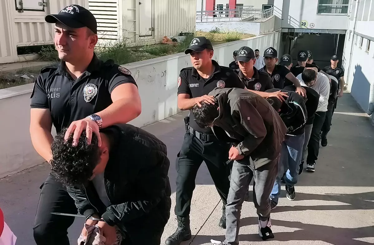 Yasa Dışı Bahis Operasyonunda 30 Gözaltı