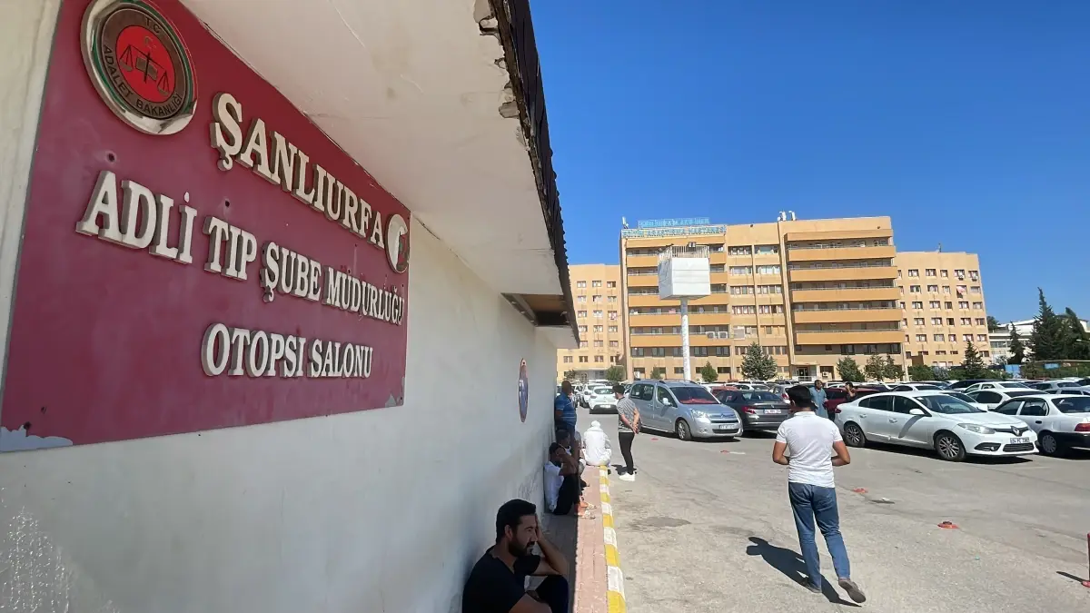 Şanlıurfa\'da Bıçaklı Kavga: Genç Öldü
