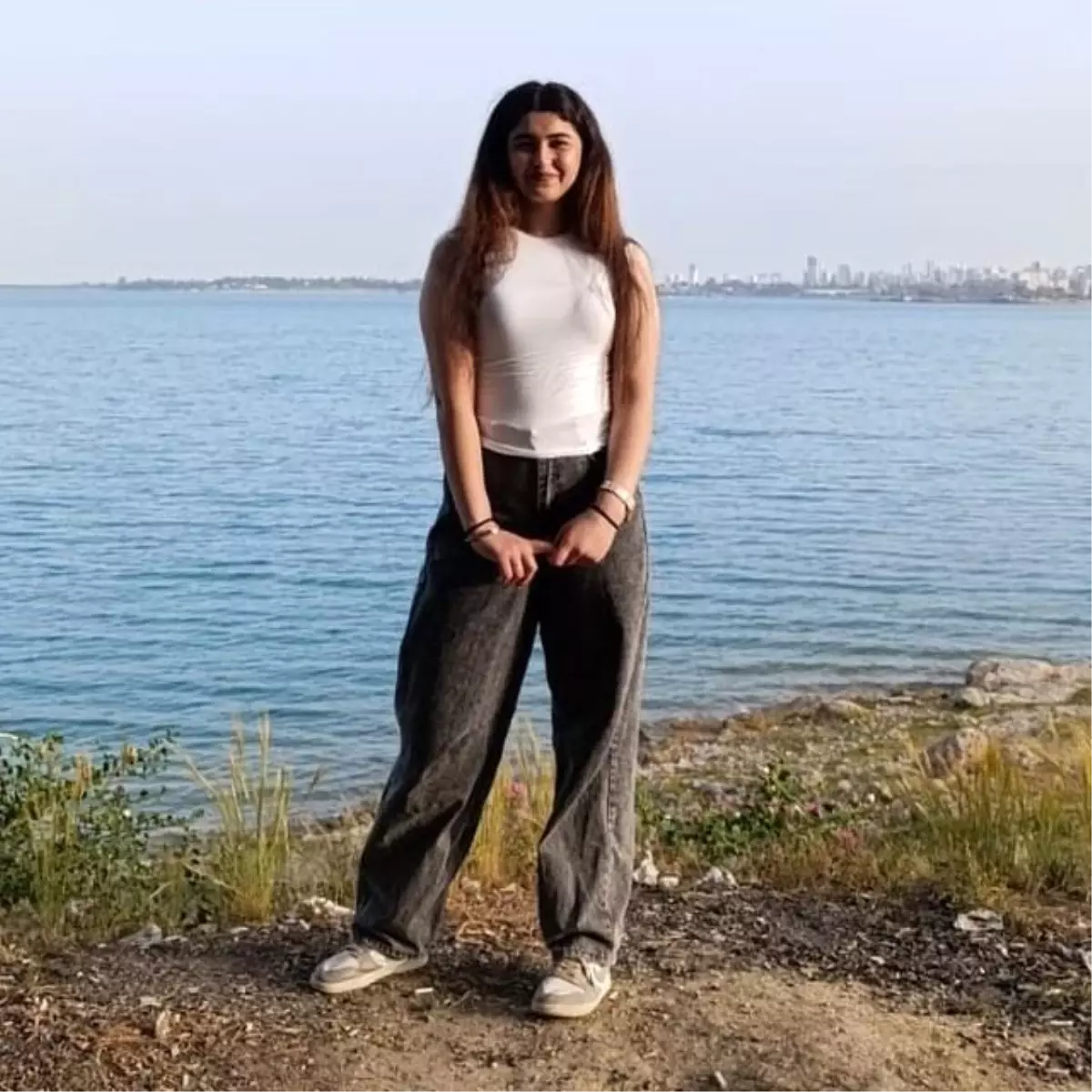 Adana\'da Kayıp 16 Yaşındaki Kız Aranıyor