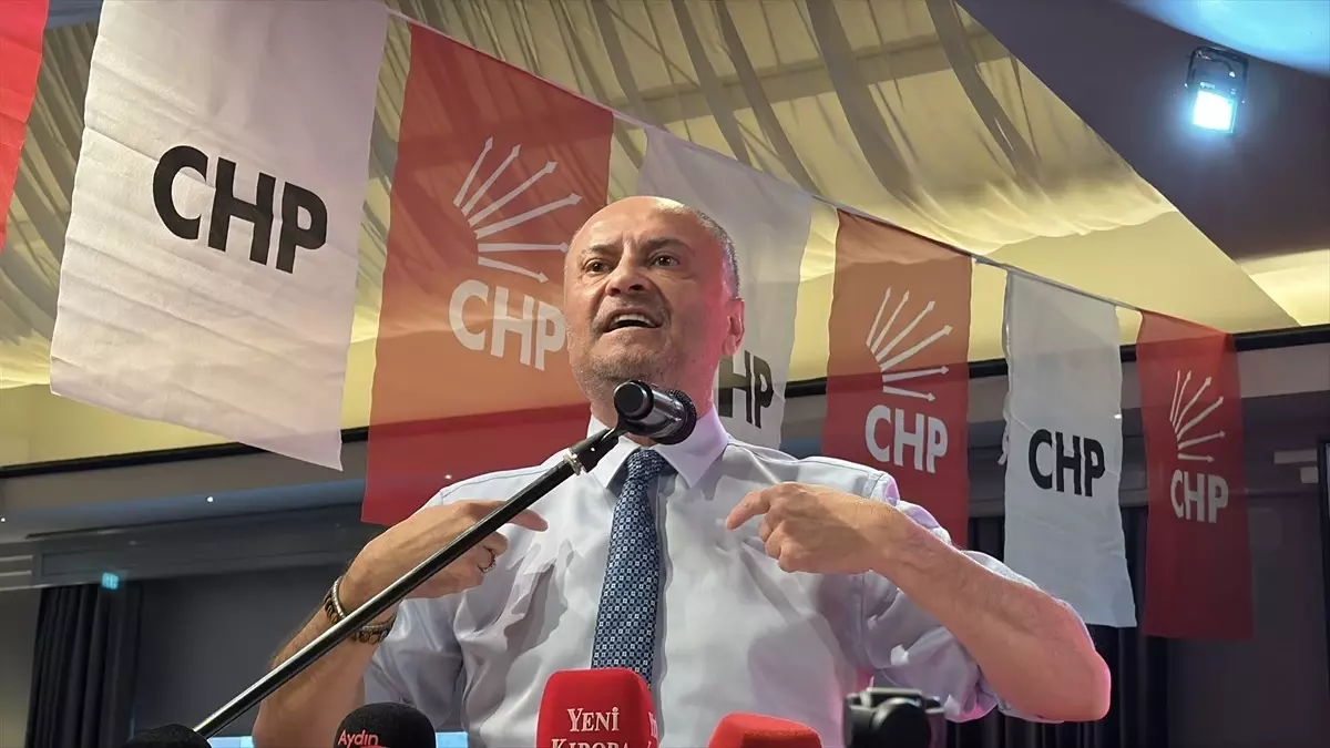 CHP Aydın Kongresi\'nde Hikmet Saatçı Yeniden Başkan
