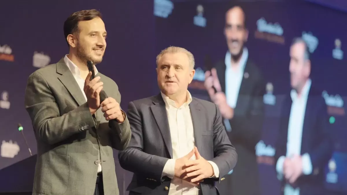 AK Parti İstanbul İl Başkanlığı\'ndan \'İstanbul\'da Bir Olmak\' temasıyla kamp düzenlendi