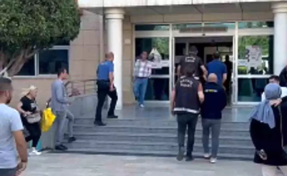 Dörtyol\'da Aranan İki Şahıs Yakalandı