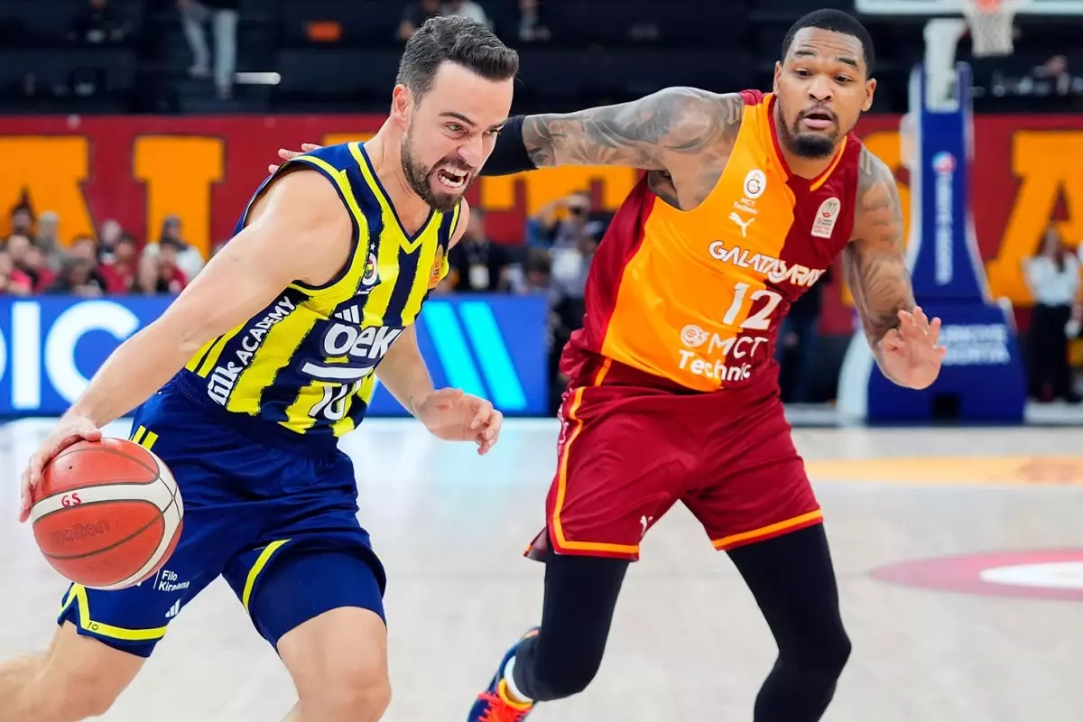Fenerbahçe Beko, ezeli rakibi Galatasaray MCT Technic\'i deplasmanda devirdi