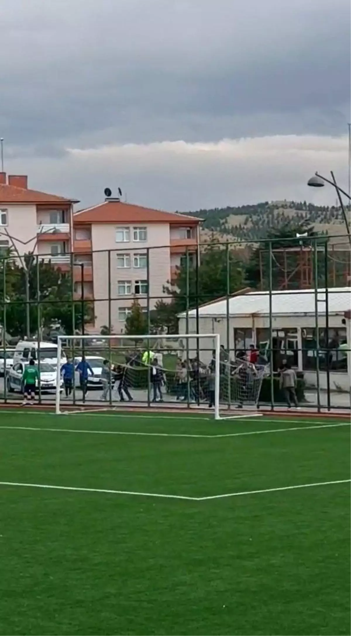 Futbolcudan Bıçaklı Saldırı İddiası