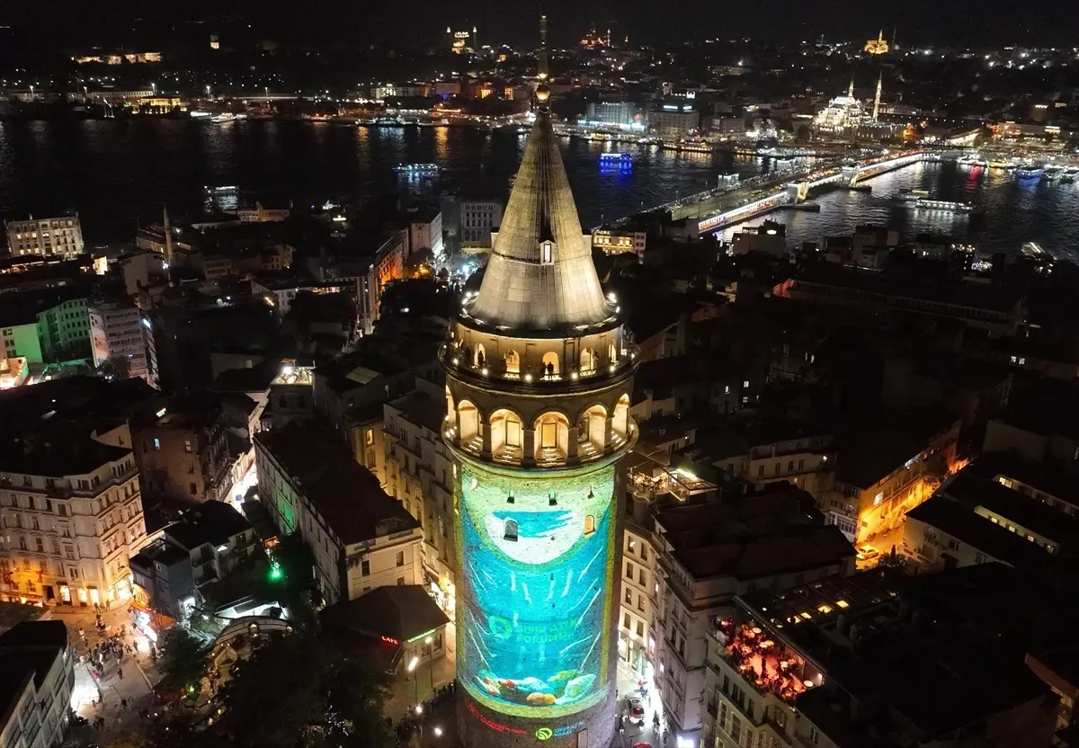 Galata Kulesi\'nde Sıfır Atık Gösterisi