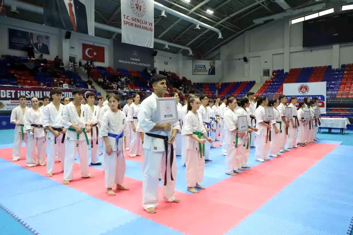 Karabük\'te Karate Seçmeleri Başladı