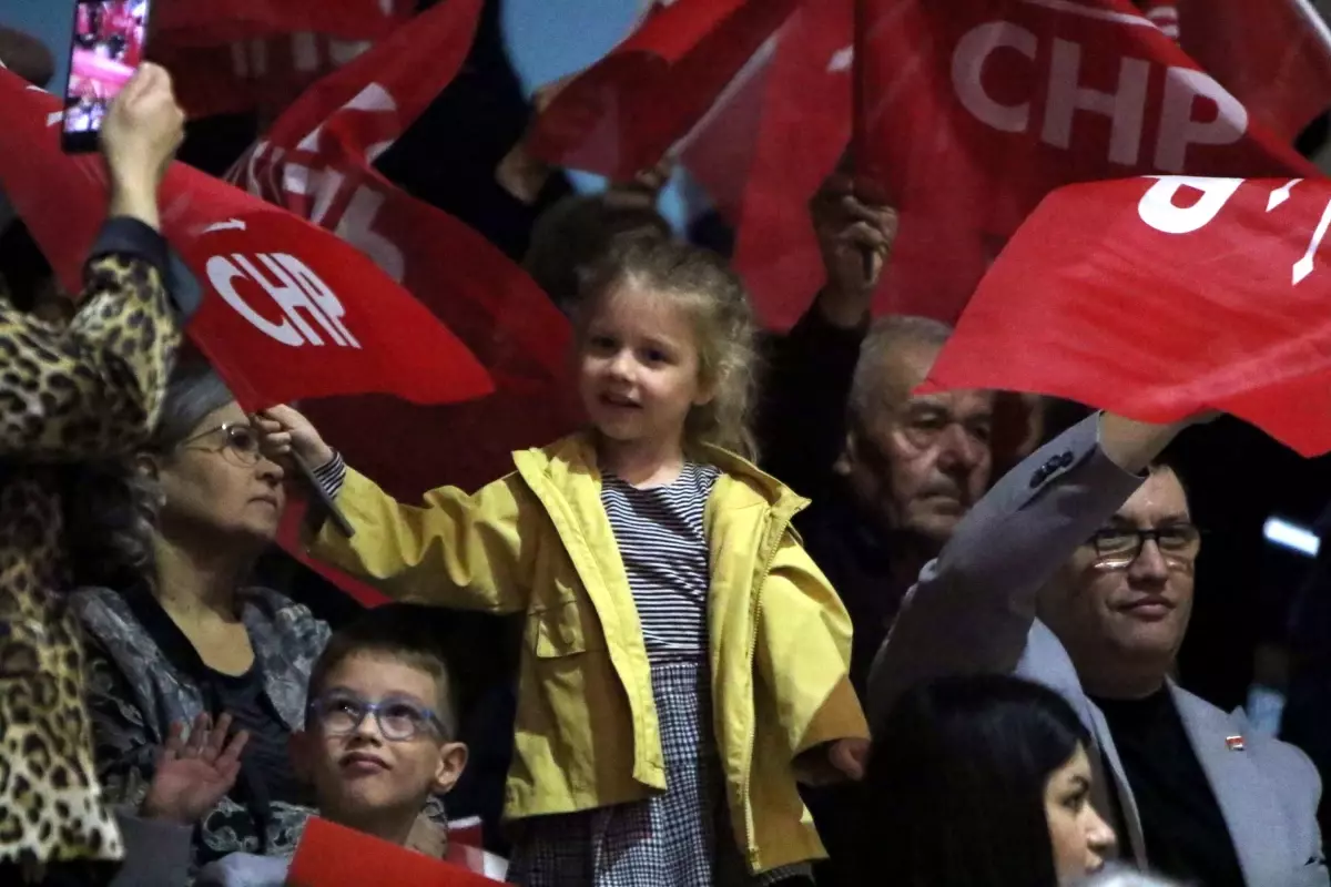 Özgür Özel\'den İstanbul Vurgusu