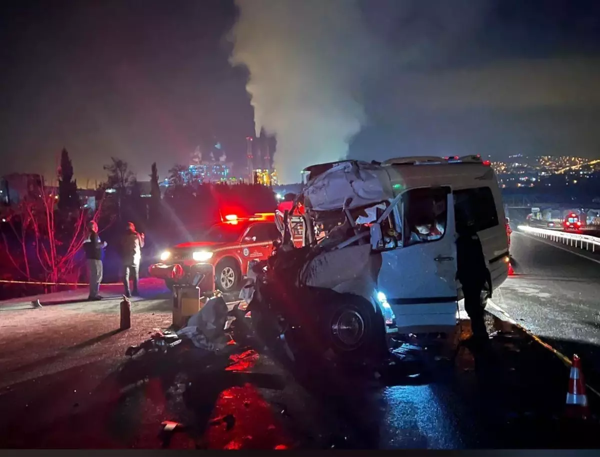 Yatağan\'da Trafik Kazası: 1 Ölü, 10 Yaralı