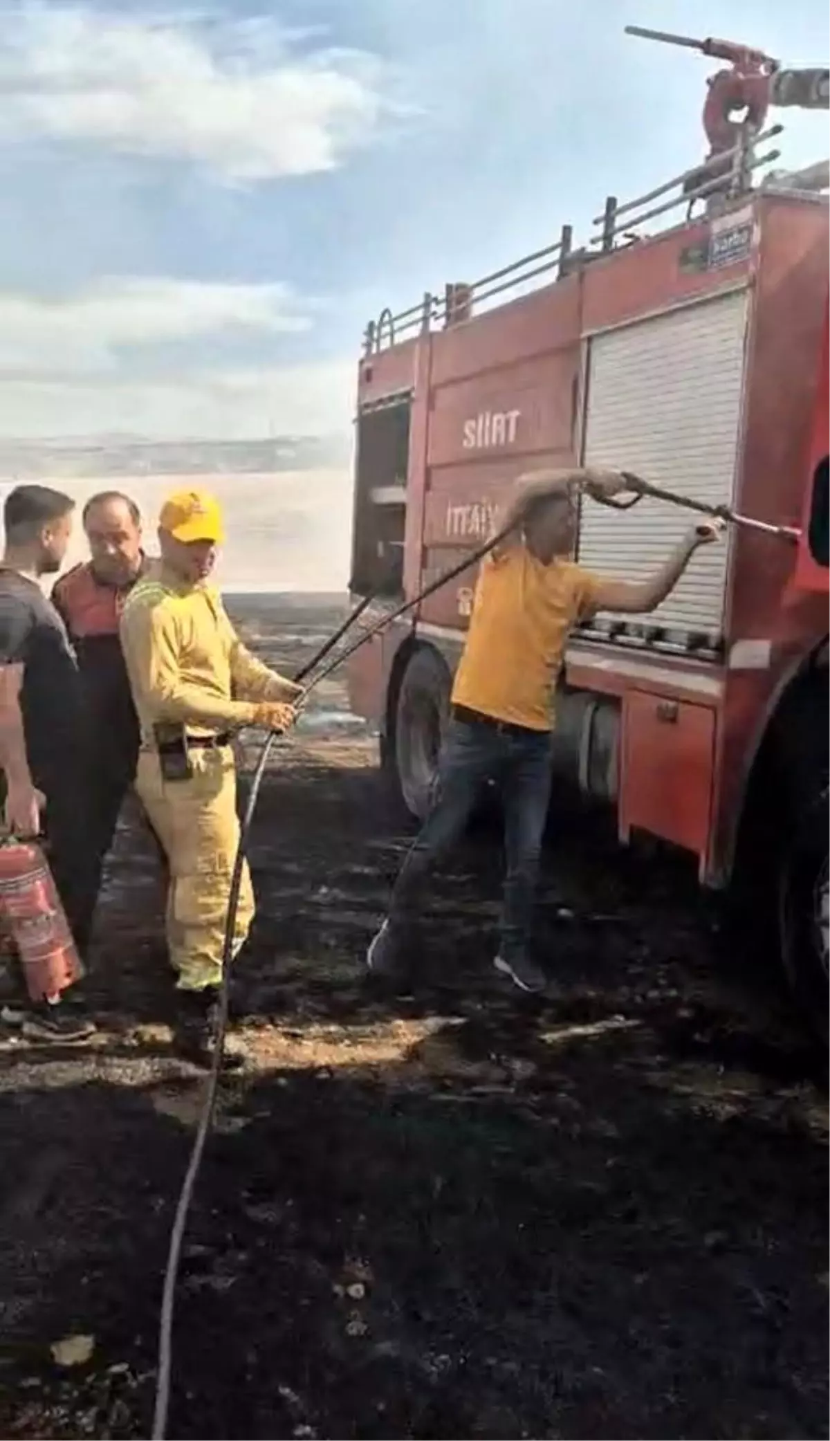 Siirt\'te İtfaiye Aracı Alevlere Kapıldı