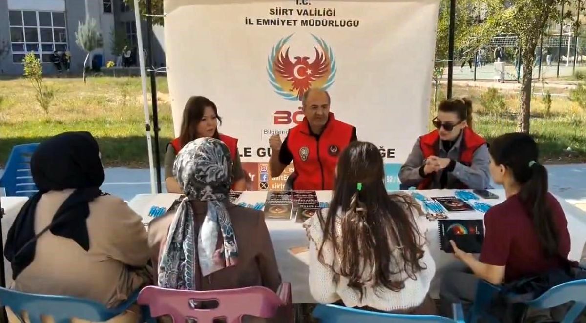 Siirt\'te Polisten Öğrencilere Bilgilendirme