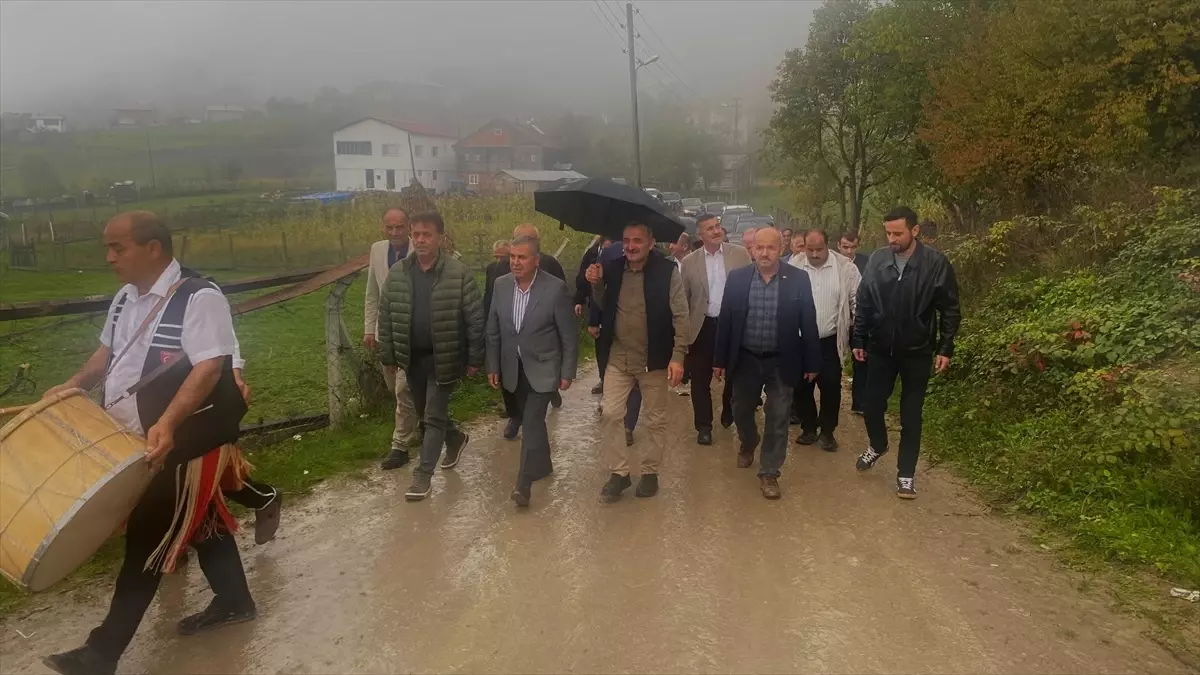Çatak Köyü\'nde Grup Yolu Tamamlandı