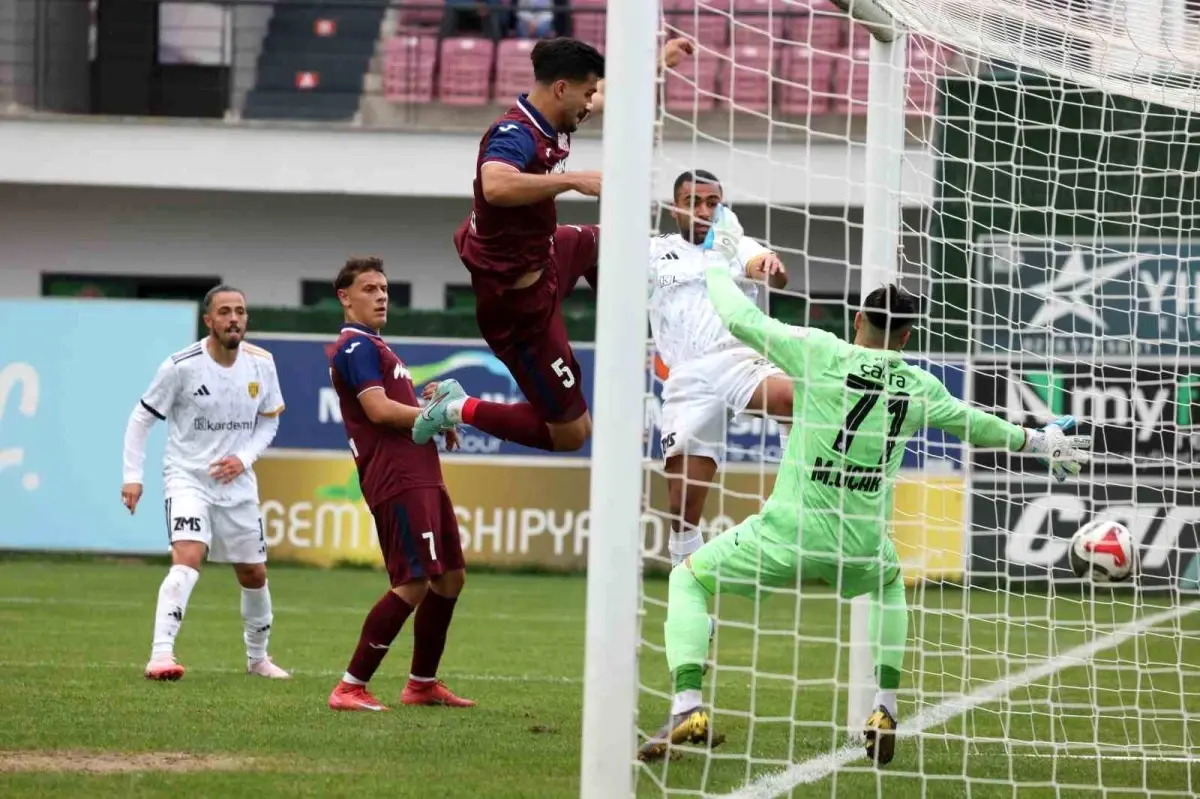 Aliağaspor FK, 1461 Trabzon\'u 3-0 Yendi