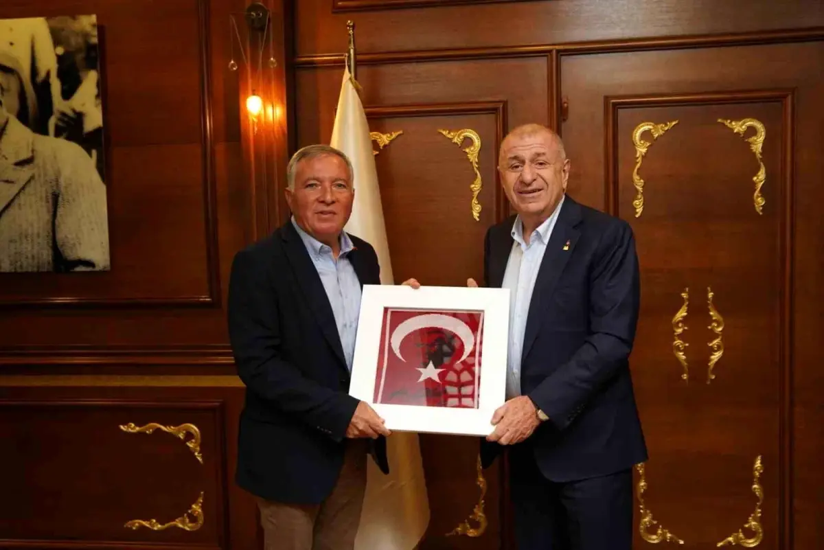 Ümit Özdağ, Honaz Belediyesi\'ni Ziyaret Etti