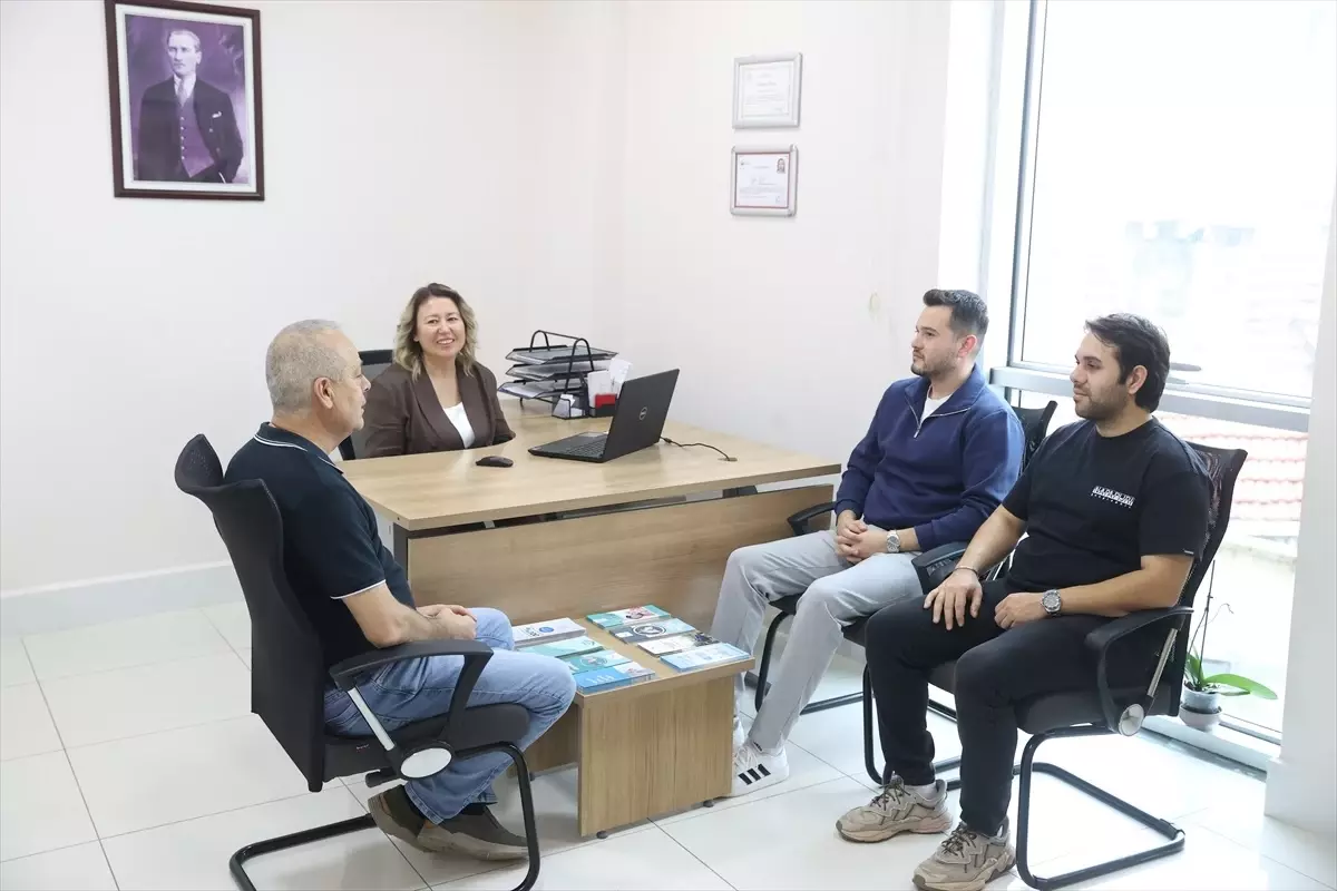Kırklareli\'de Üç Arkadaş Sigarayı Bıraktı