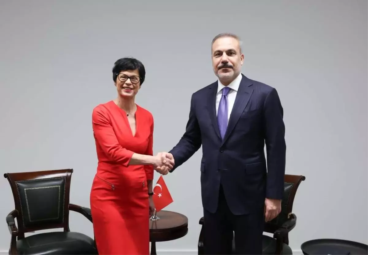 Fidan, Lüksemburg\'da AB Komiseri ile Görüştü
