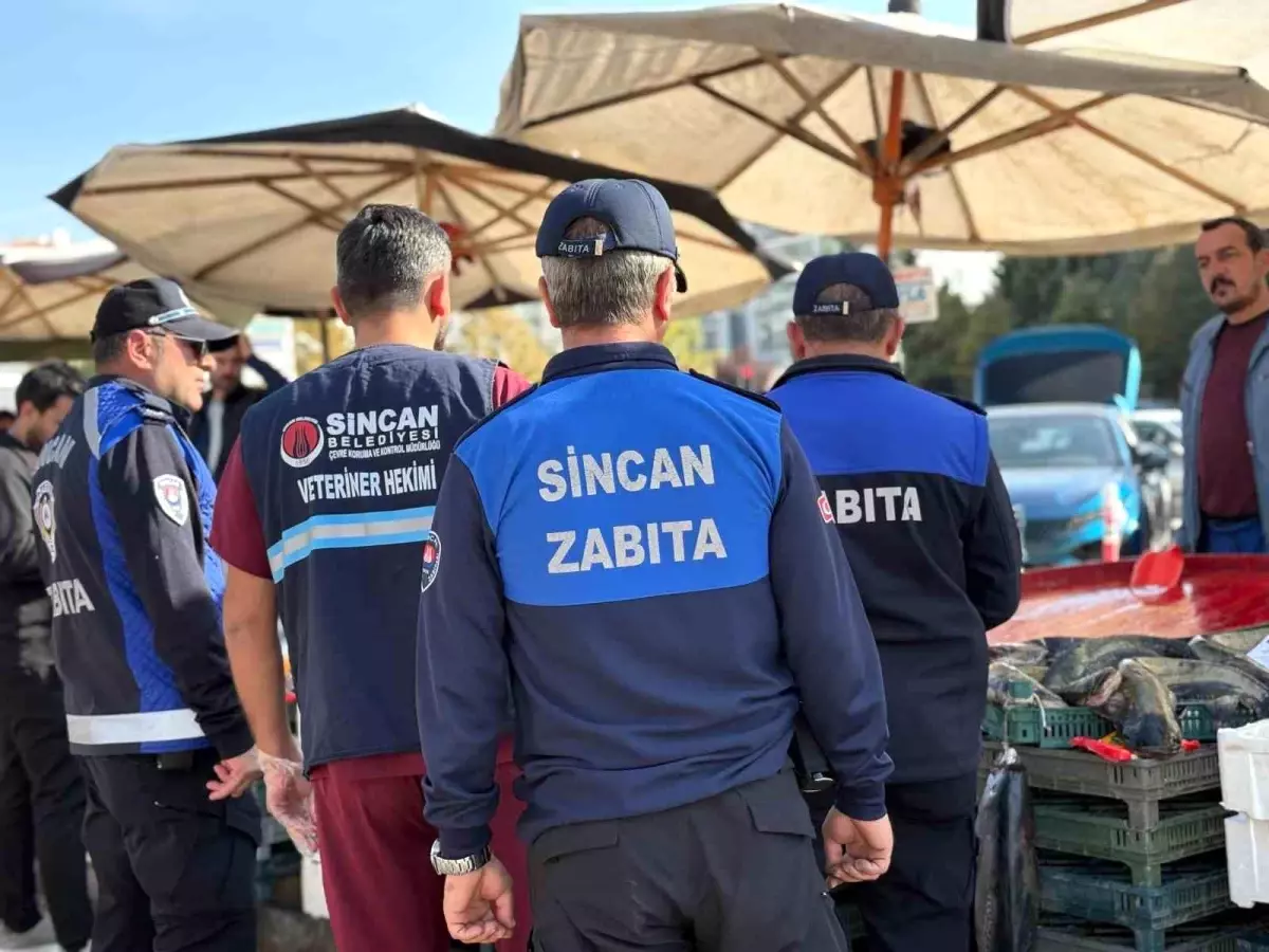 Sincan Belediyesi Zabıta Ekiplerinden Balık Tezgahlarına Denetim