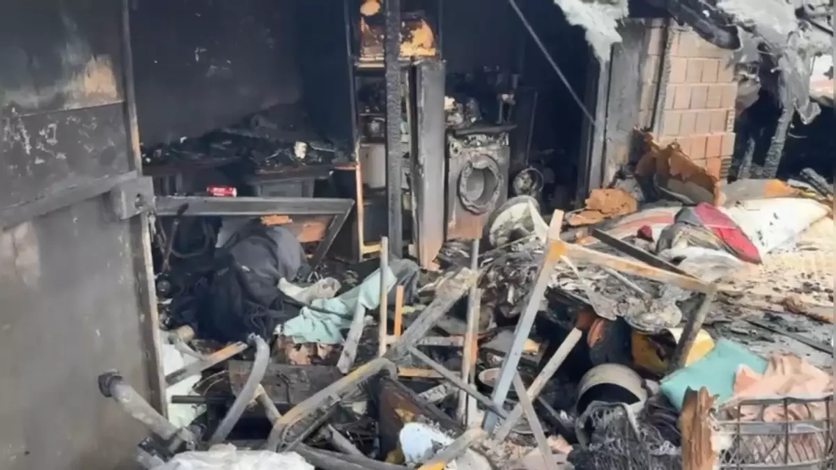 Beyoğlu\'nda Kundaklama Yangını