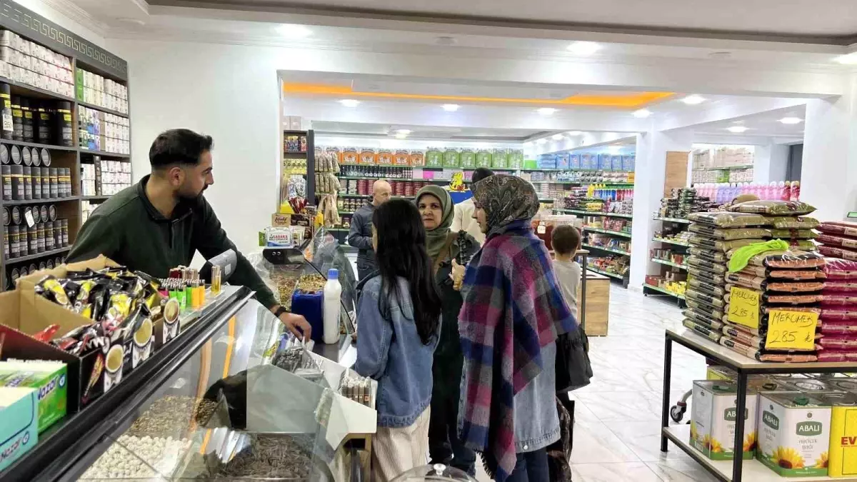 Bingöl\'de Soğuk Havalar Bitki Çayı Talebini Artırdı