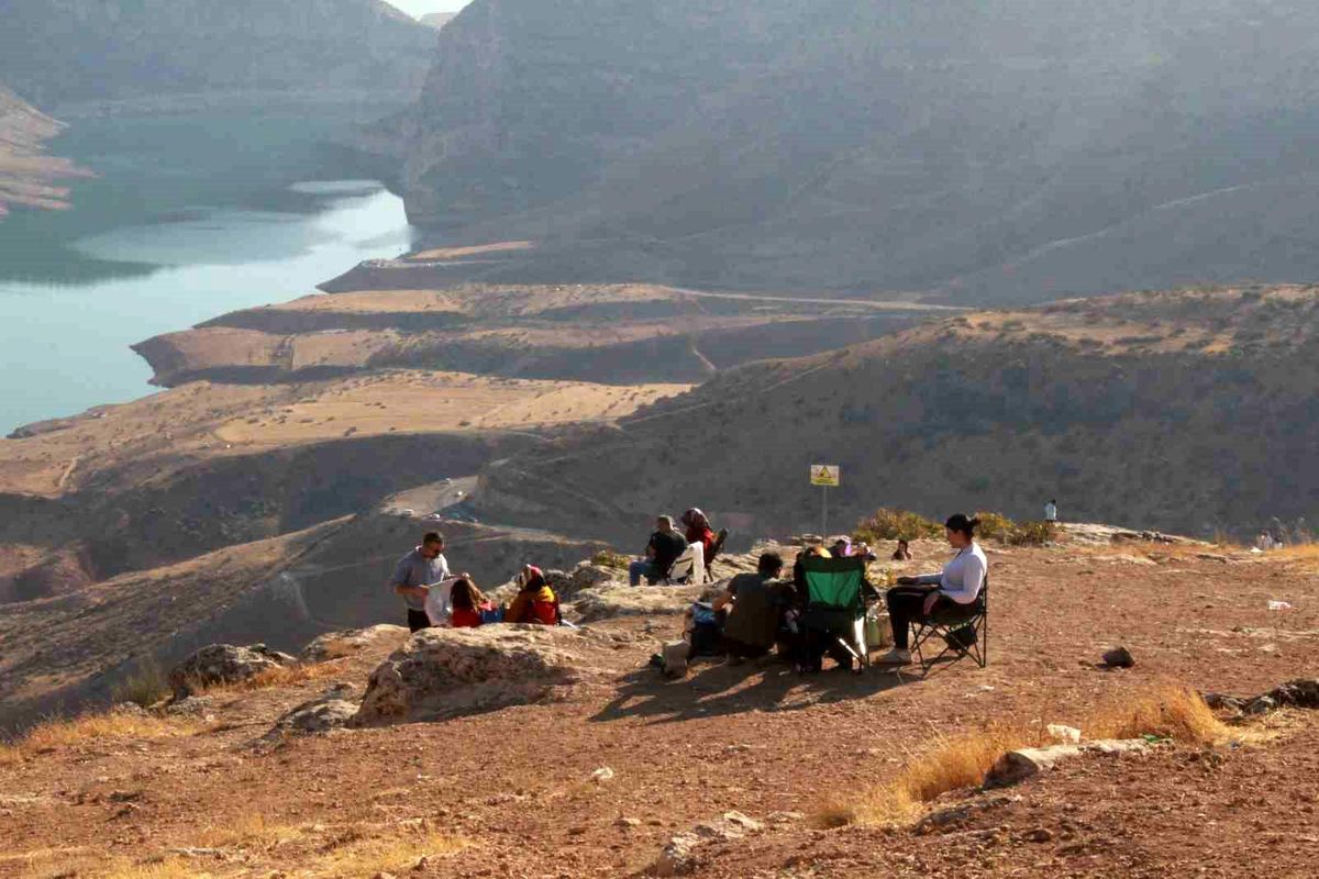 Siirt\'te Botan Vadisi\'nde Sonbahar Keyfi