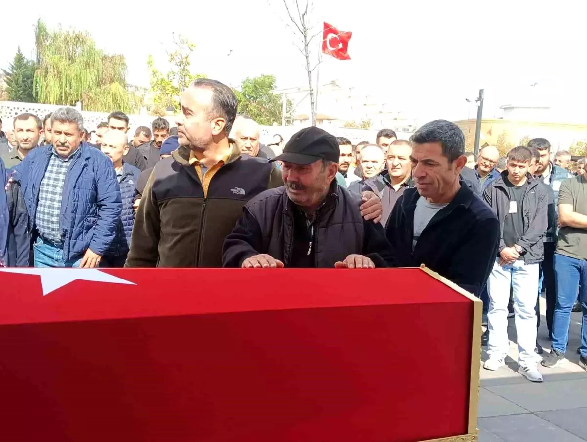 Firariden Öldürülen Uzman Çavuşun Cenazesi