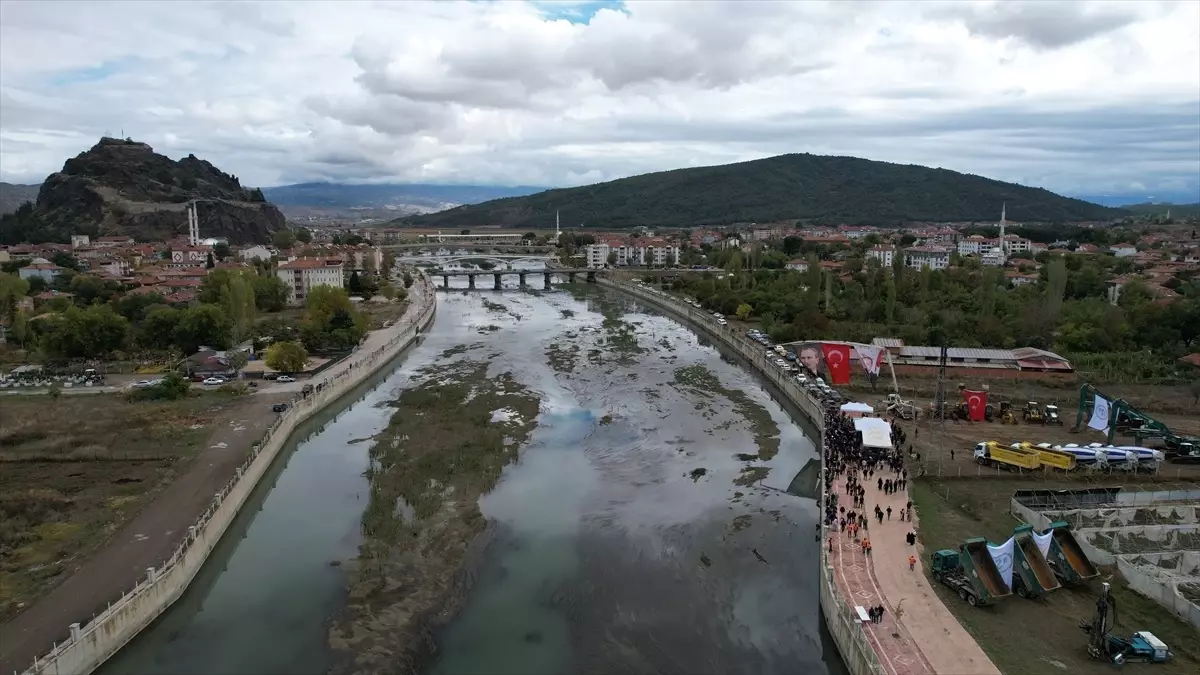 Osmancık\'ta Kauçuk Savak Projesi Temel Atıldı