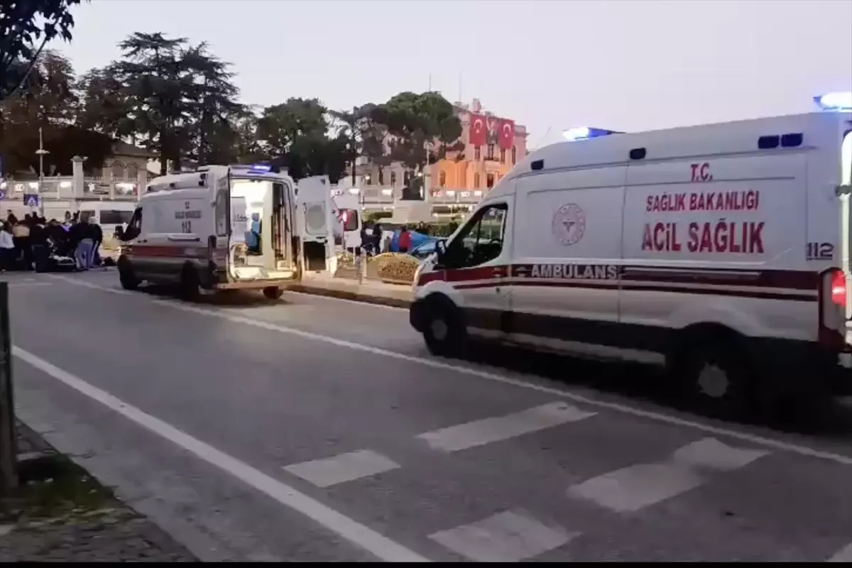 Edirne\'de Motosiklet Kazası: 2 Yaralı