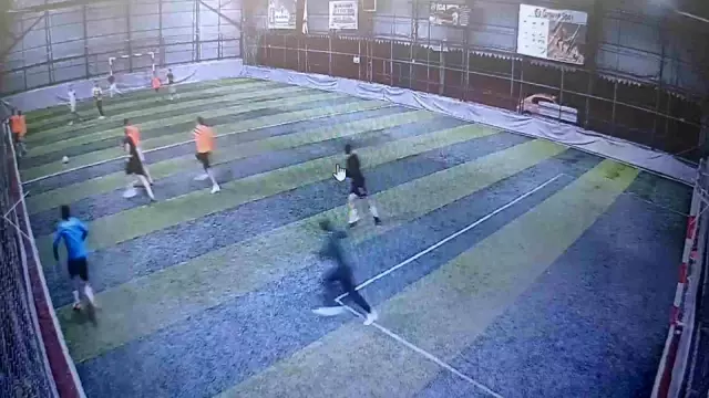 Halı sahada Edremit saldırganı paniği Halı sahada Edremit saldırganı paniği