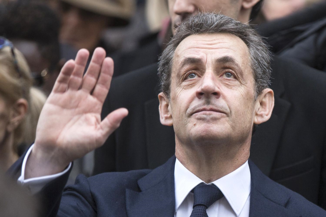 Eski Fransa Cumhurbaşkanı Sarkozy cezaevine giriyor