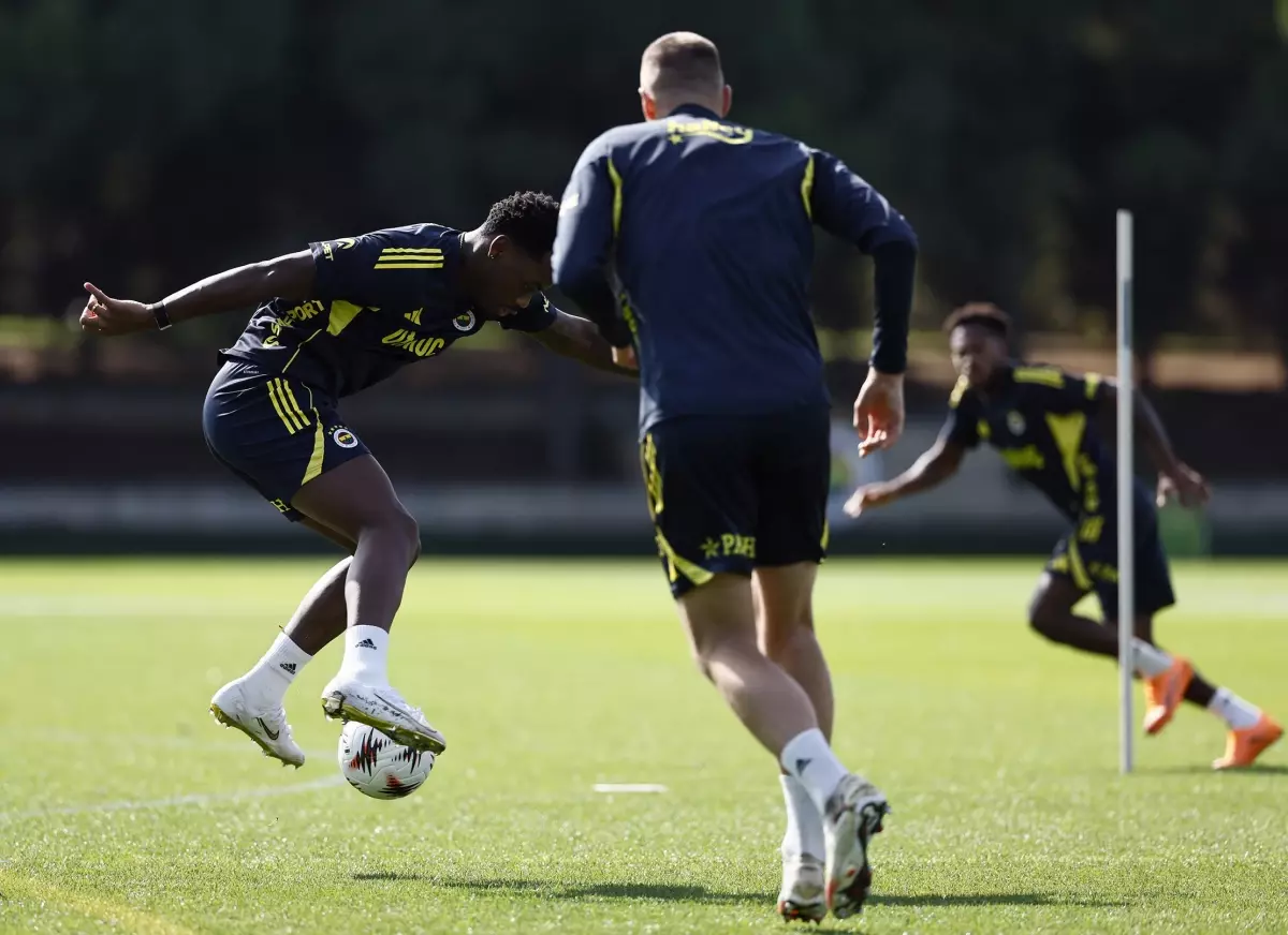 Fenerbahçe, Stuttgart Maçı Hazırlıklarına Başladı