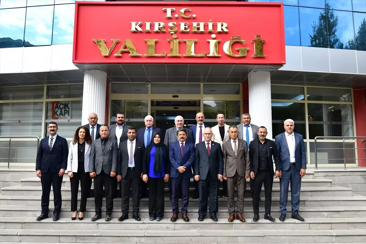 Vali Demiryürek Muhtarlarla Buluştu