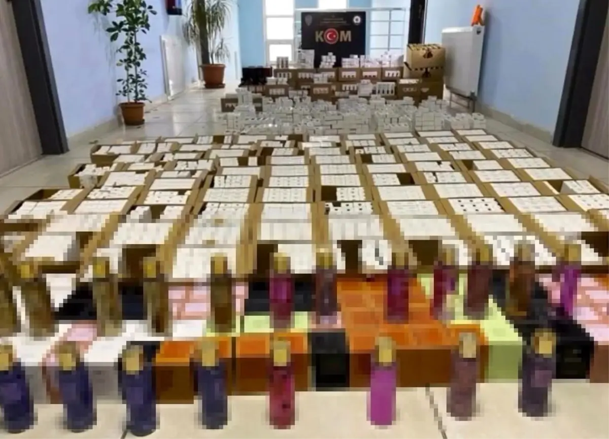 Tavşanlı\'da Gümrük Kaçağı Parfüm Operasyonu