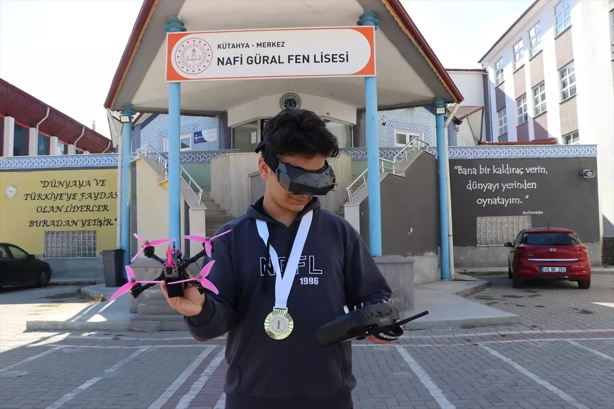 Kütahyalı Öğrenci Dron Şampiyonu Oldu